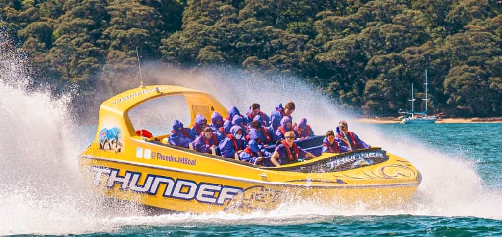 thunder jet boat banner