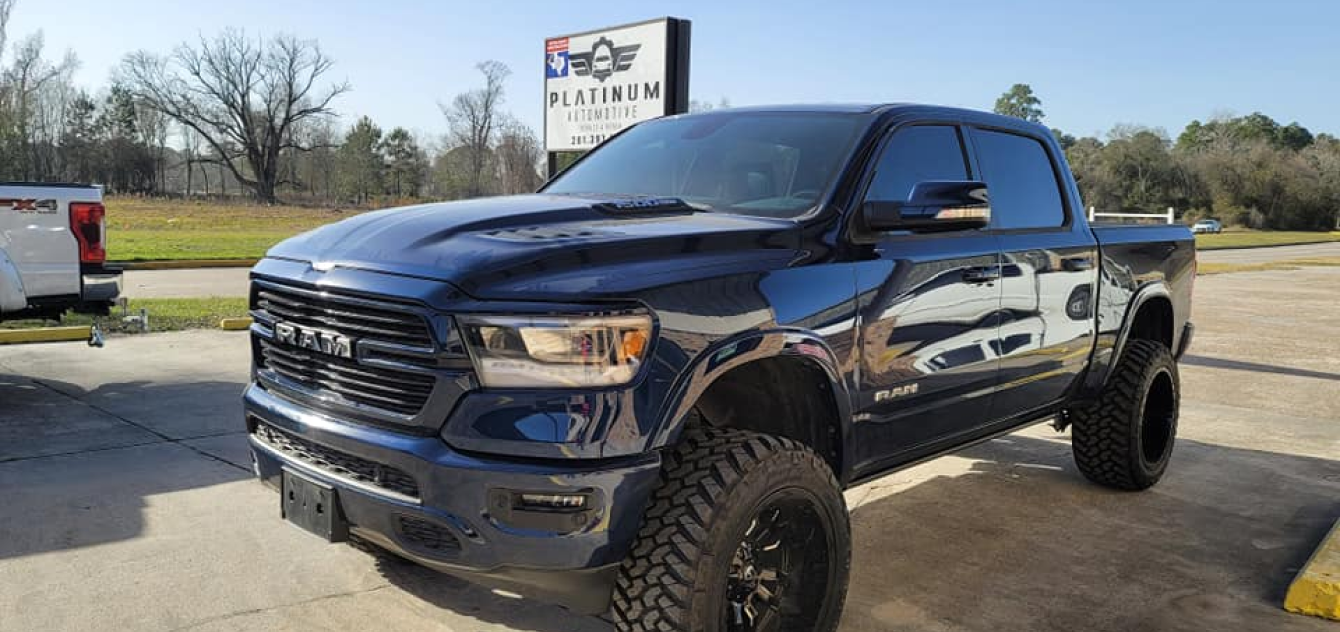 platinum automotive banner